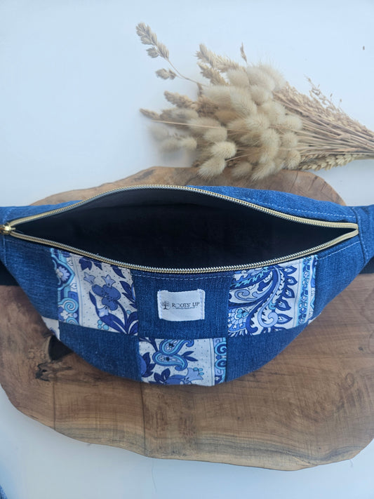 Sac banane upcyclé – Jean & tissu damier