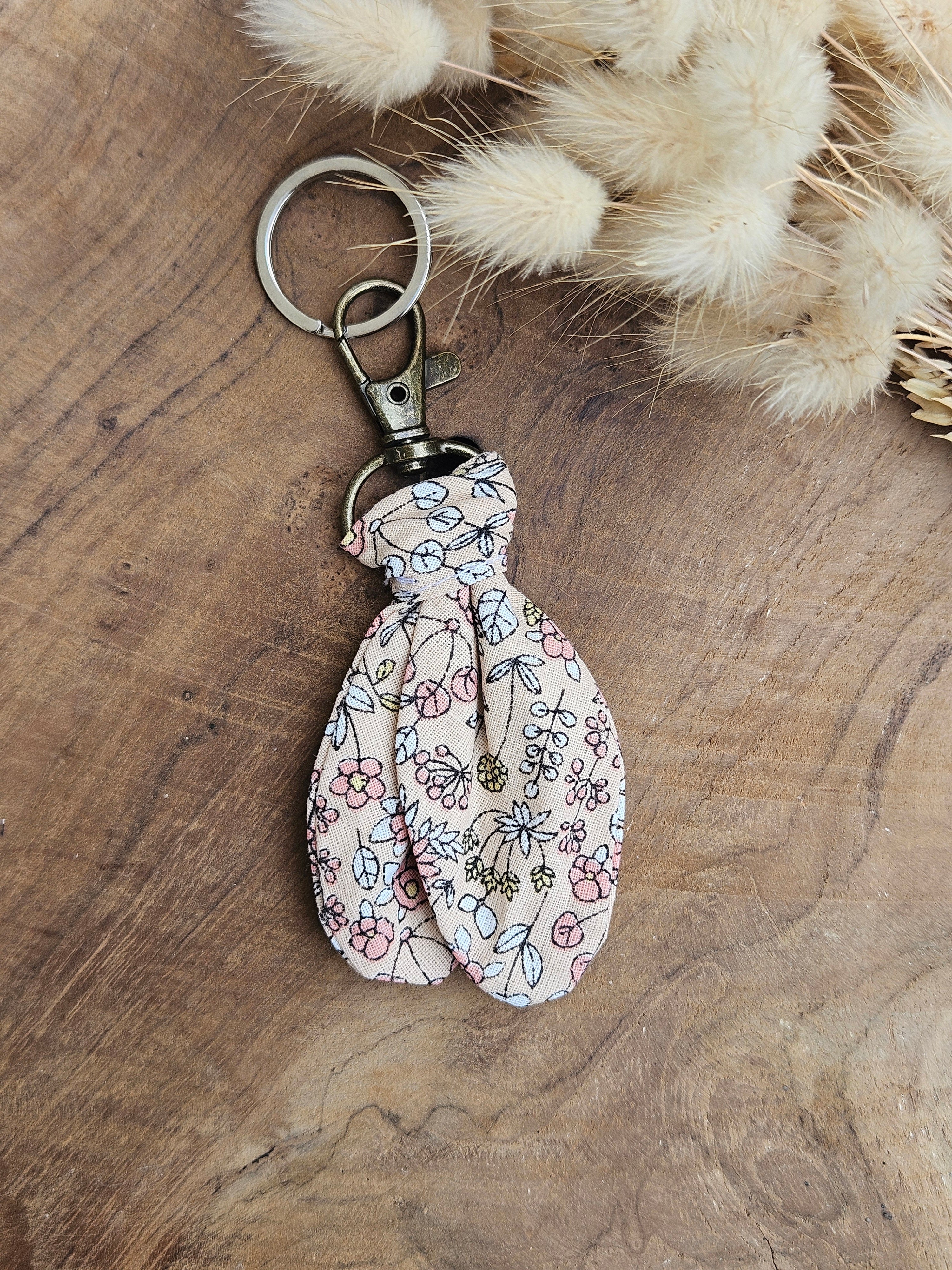 Porte-clés nœud en tissu upcycling