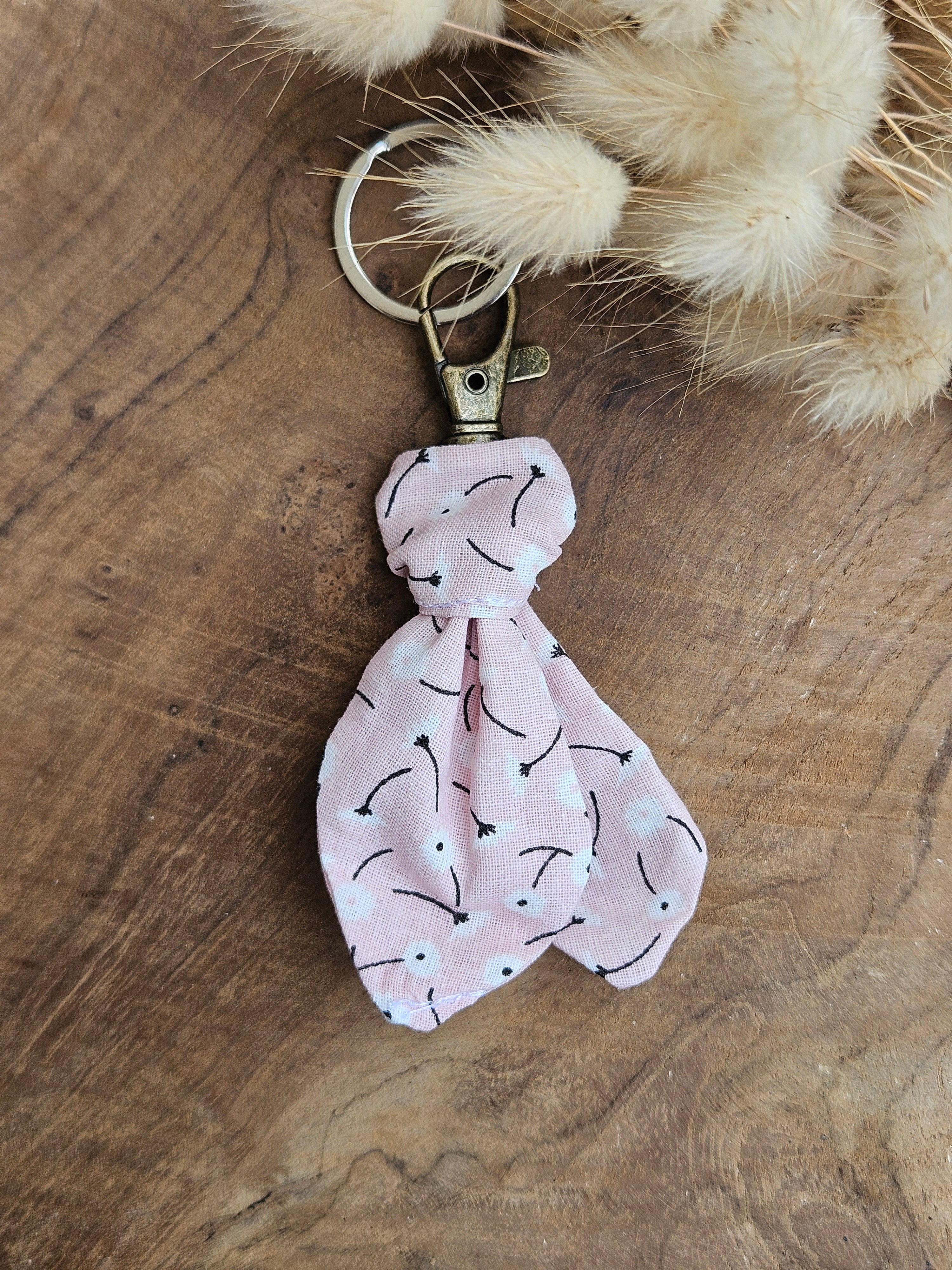 Porte-clés nœud en tissu upcycling