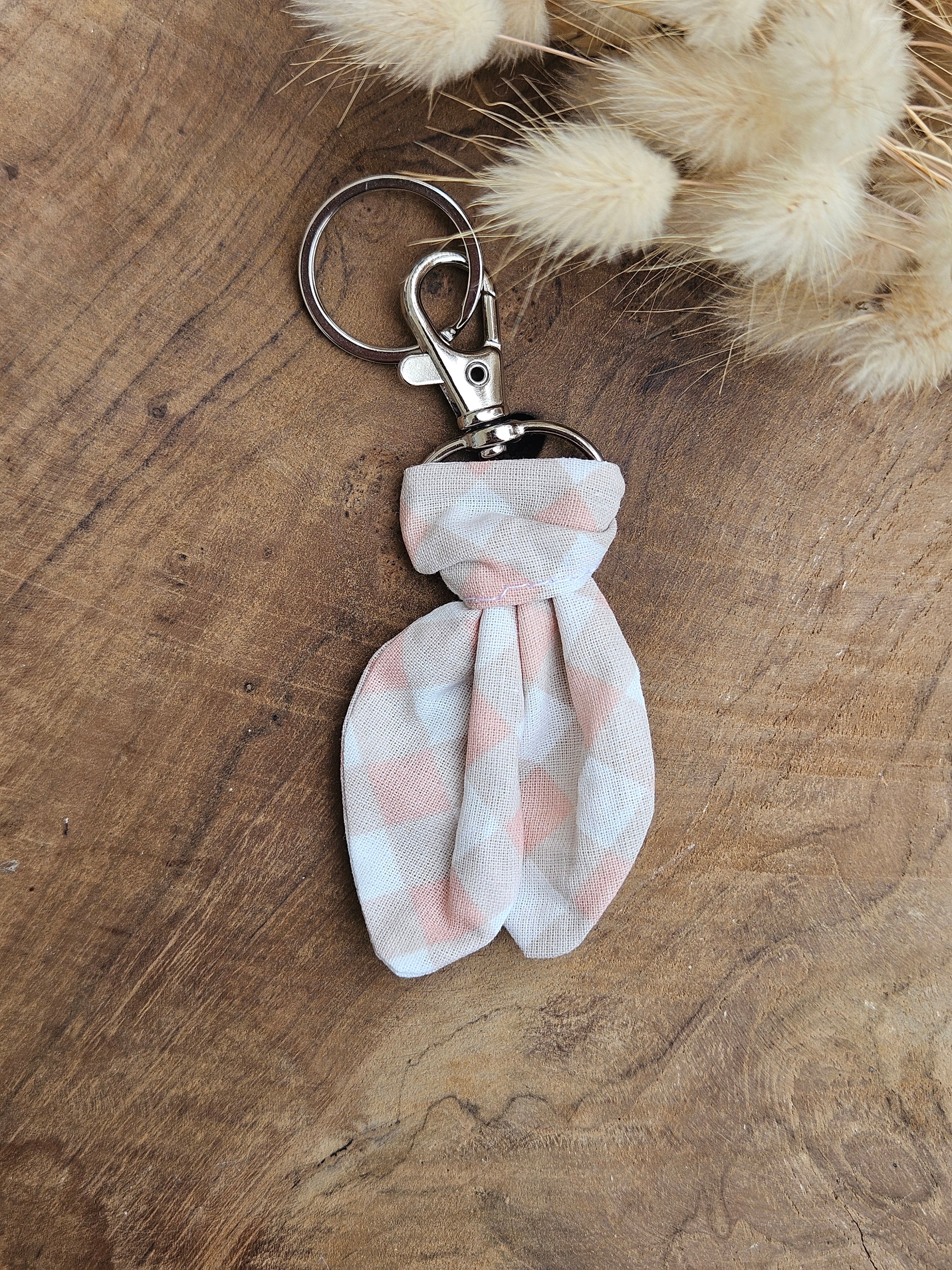 Porte-clés nœud en tissu upcycling