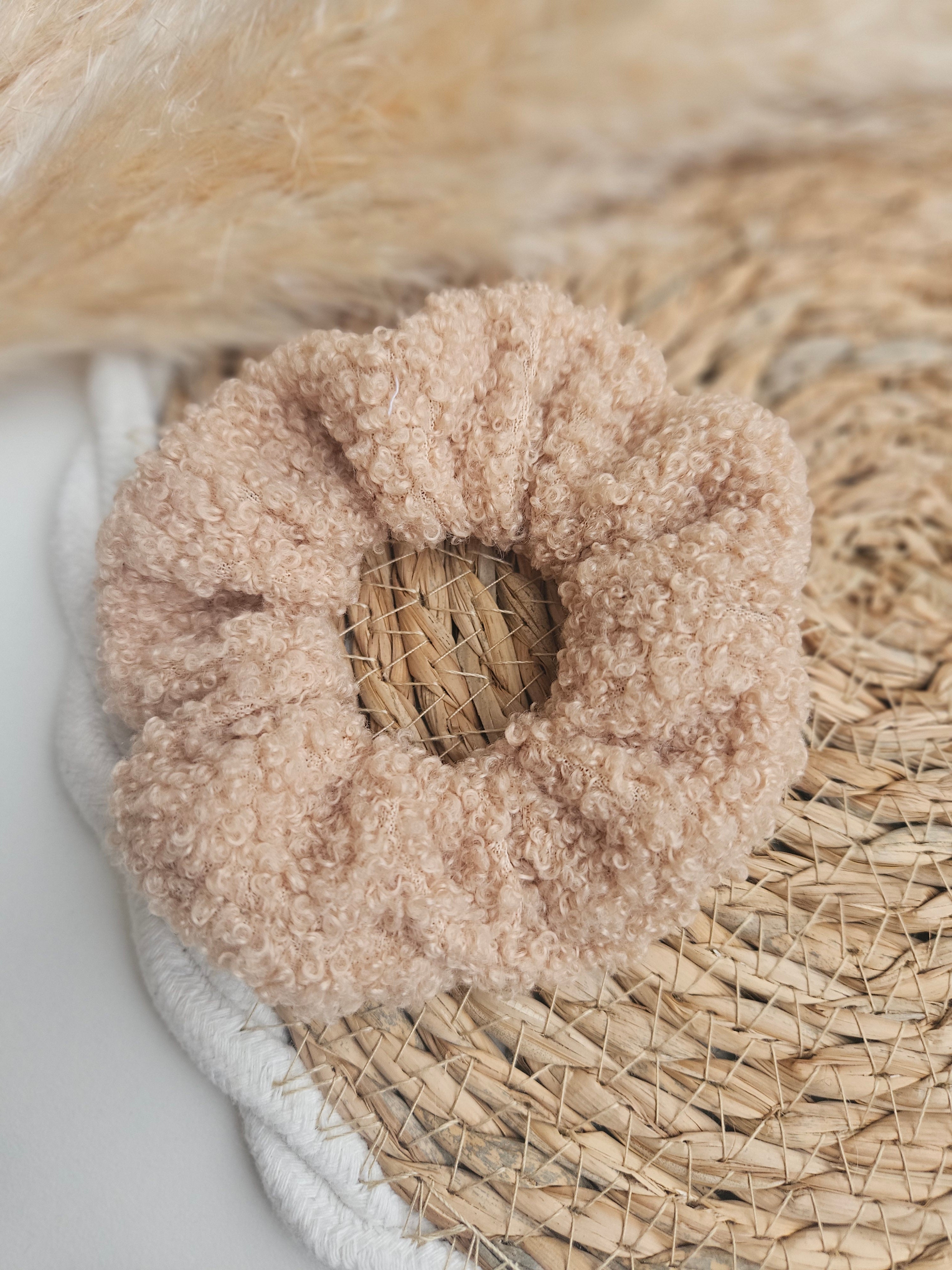 Chouchou upcyclé – Couleurs terre & soleil