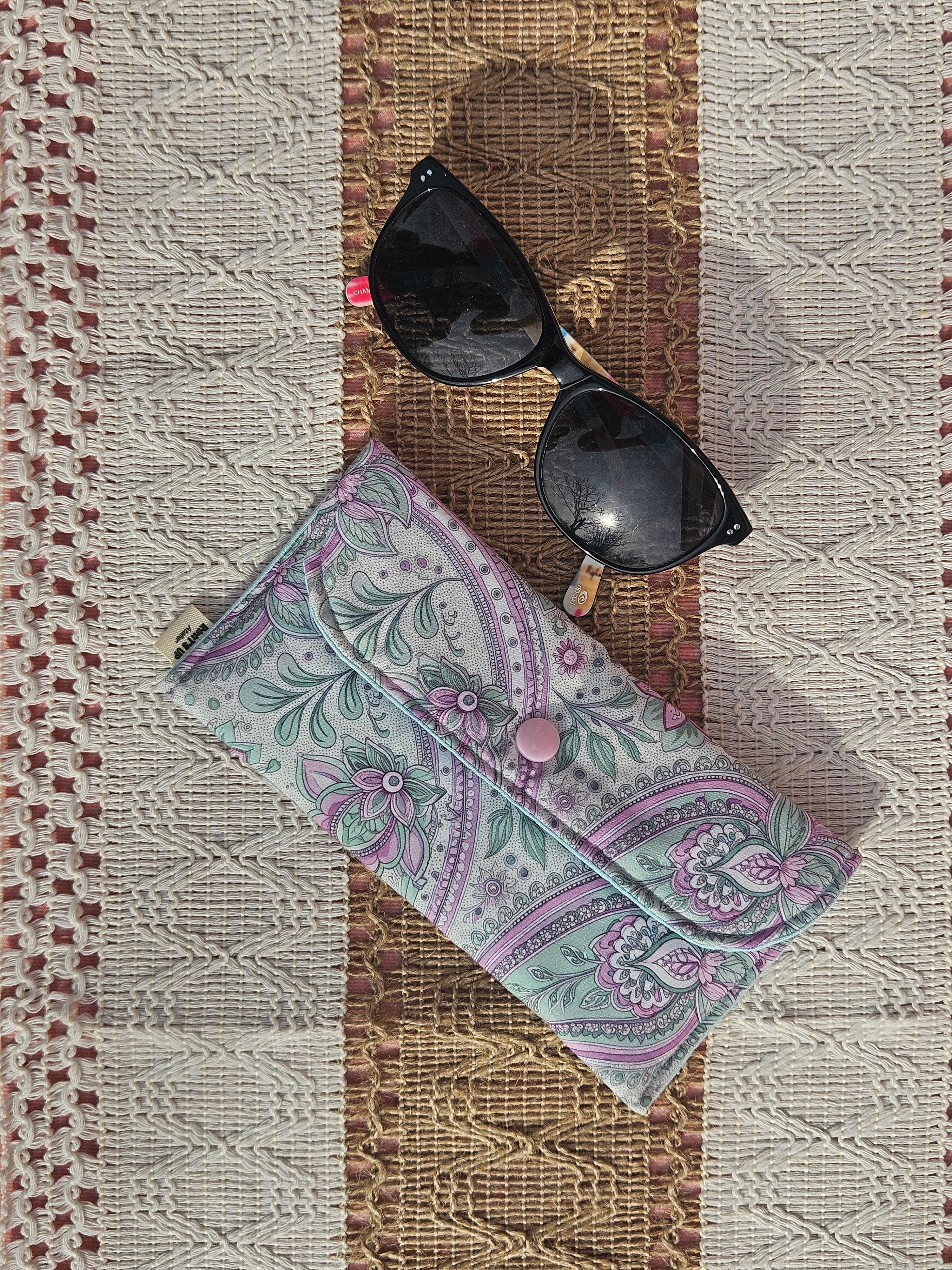 Étui à lunettes – Nouvelle collection – Pièce unique upcyclé