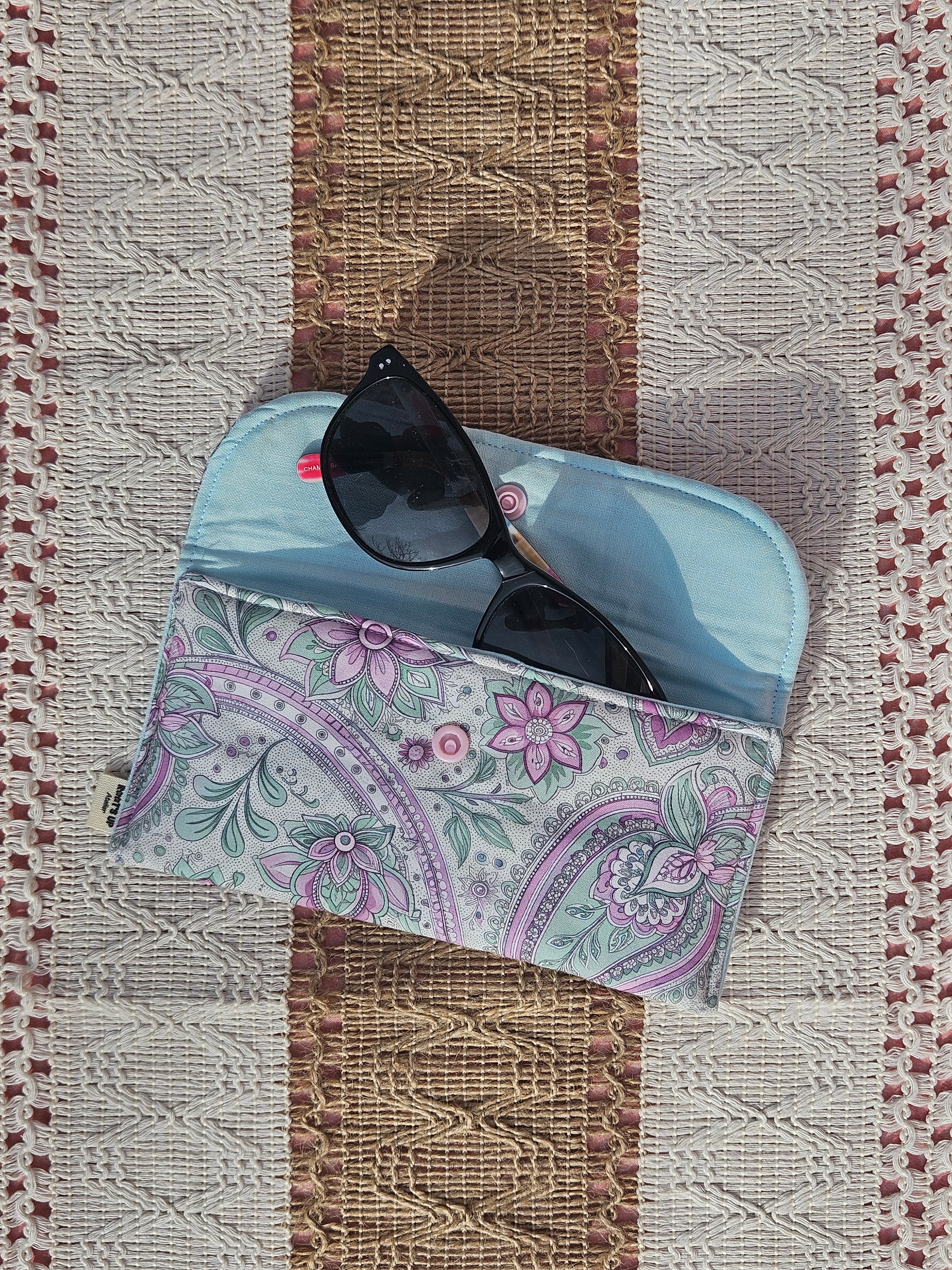 Étui à lunettes – Nouvelle collection – Pièce unique upcyclé