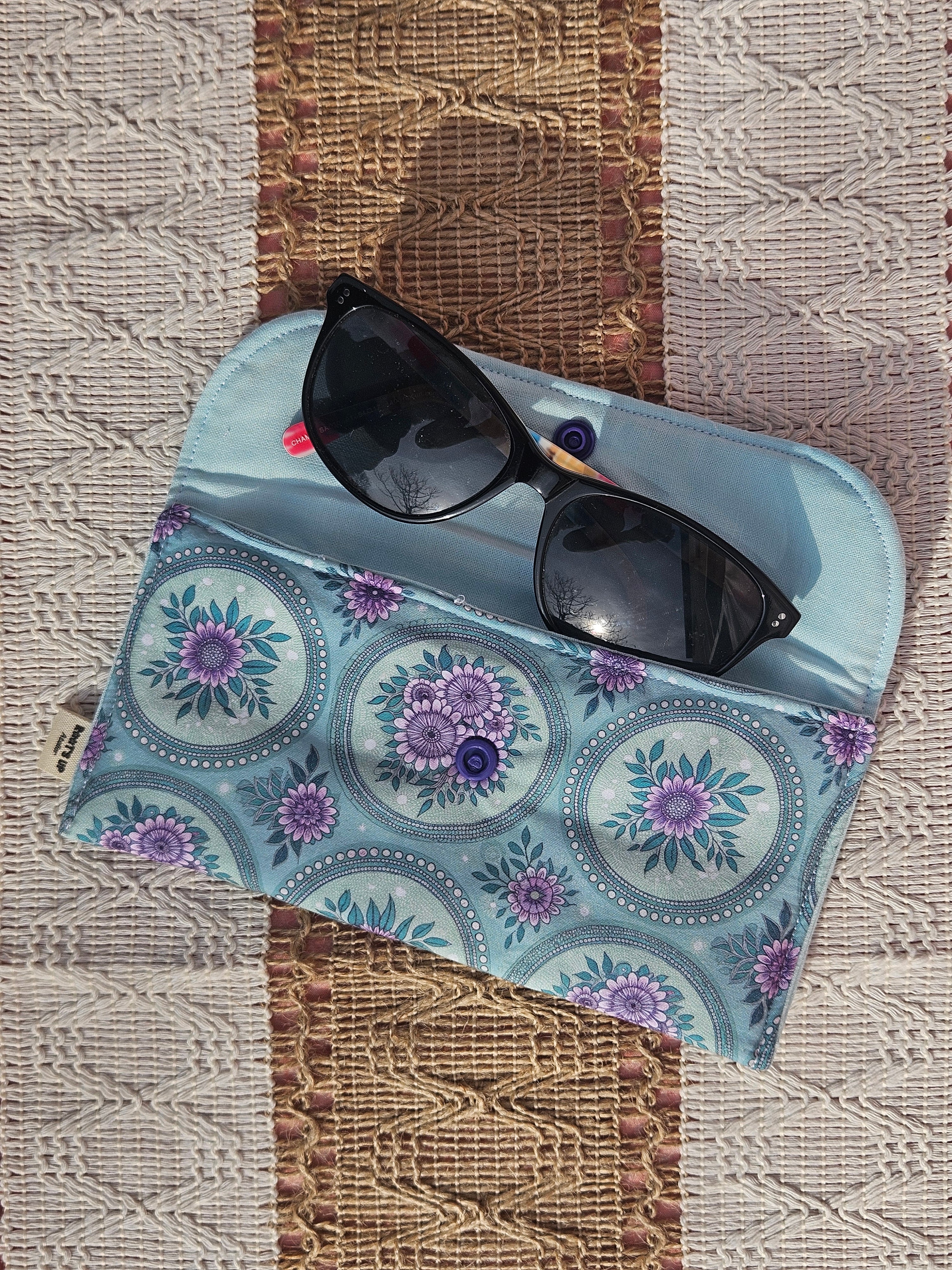 Étui à lunettes – Nouvelle collection – Pièce unique upcyclé