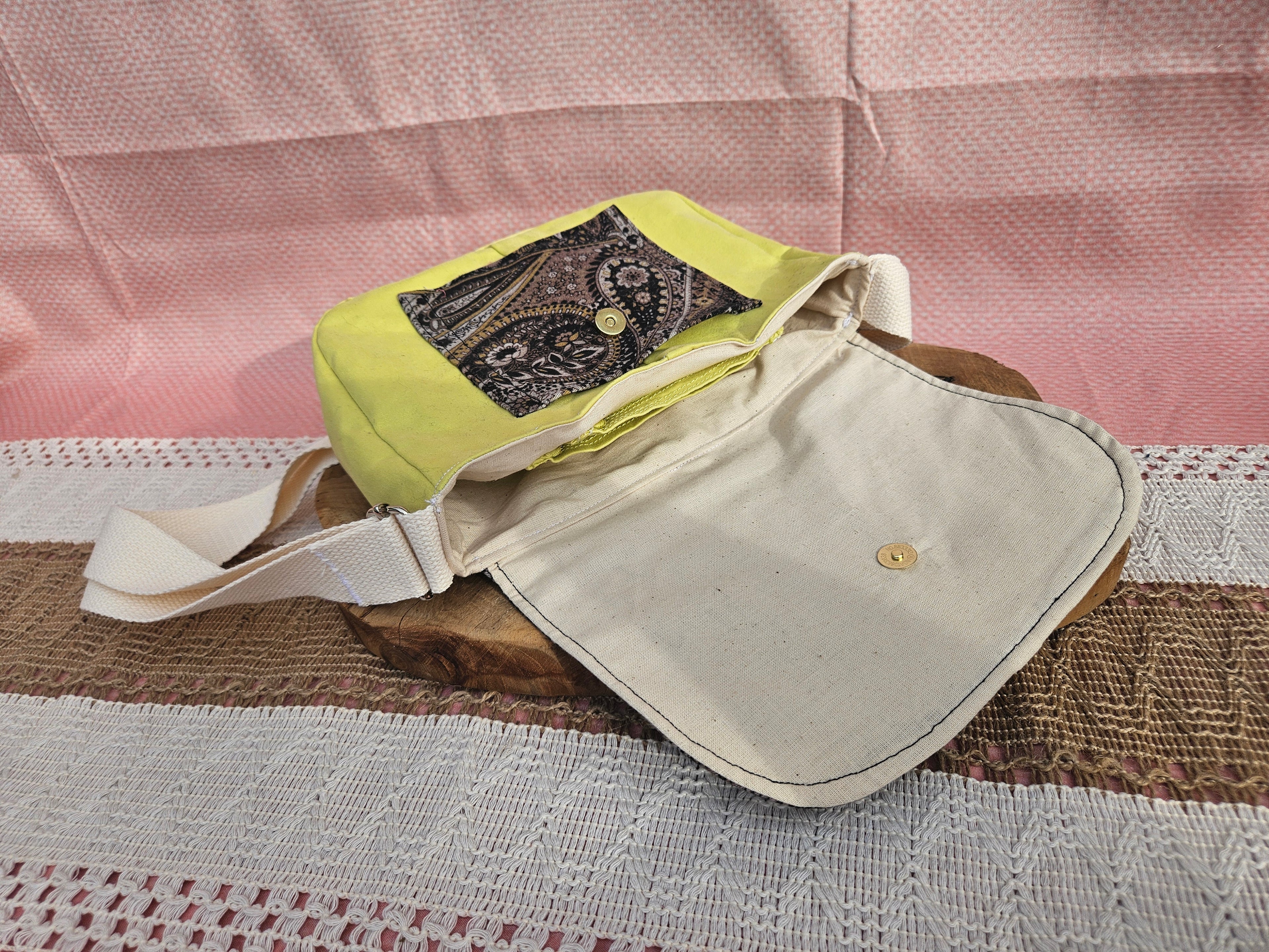 Sac à main à rabat – Pièce unique upcyclée