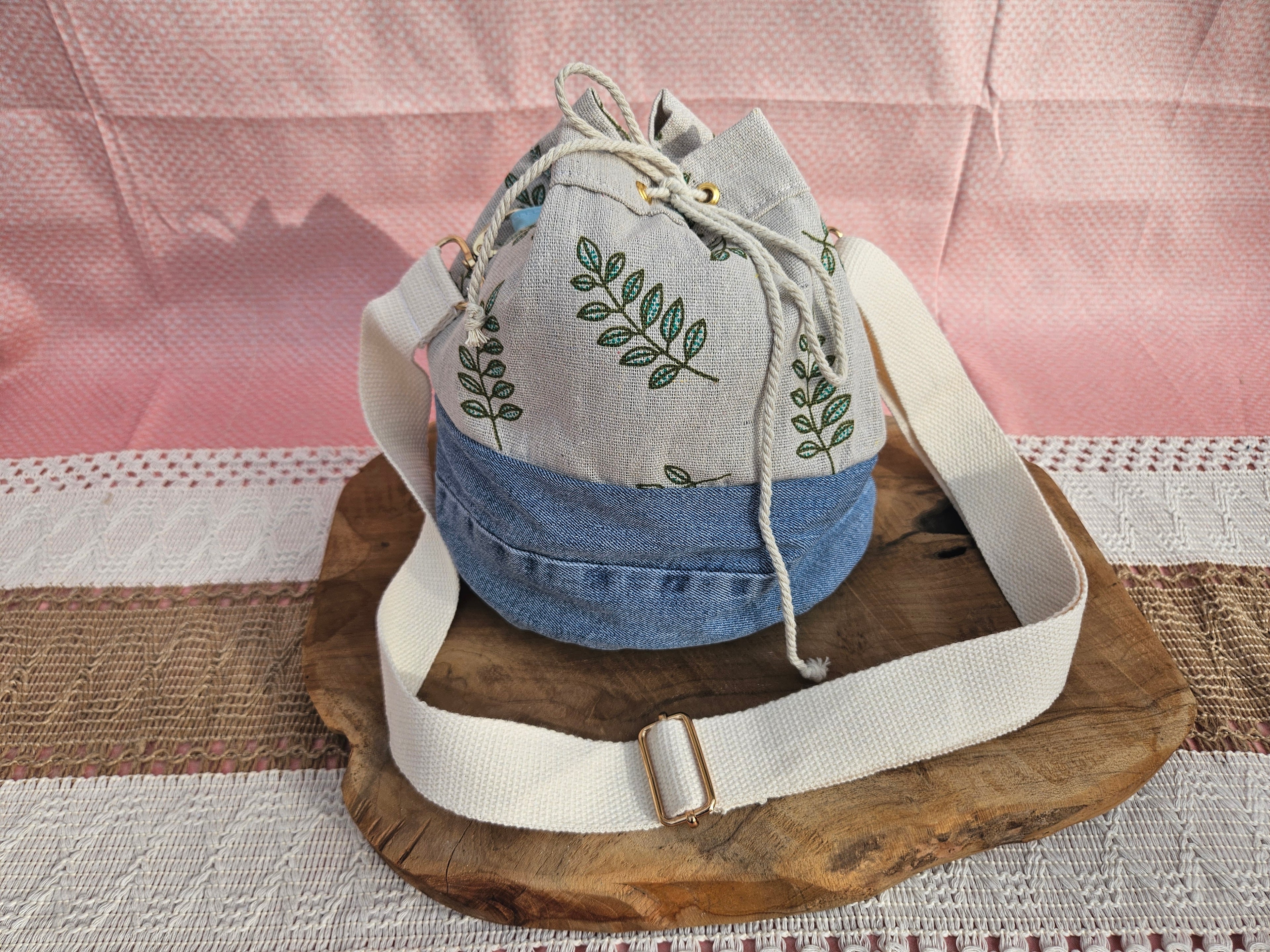 sac seau en jean – Pièce unique upcyclée