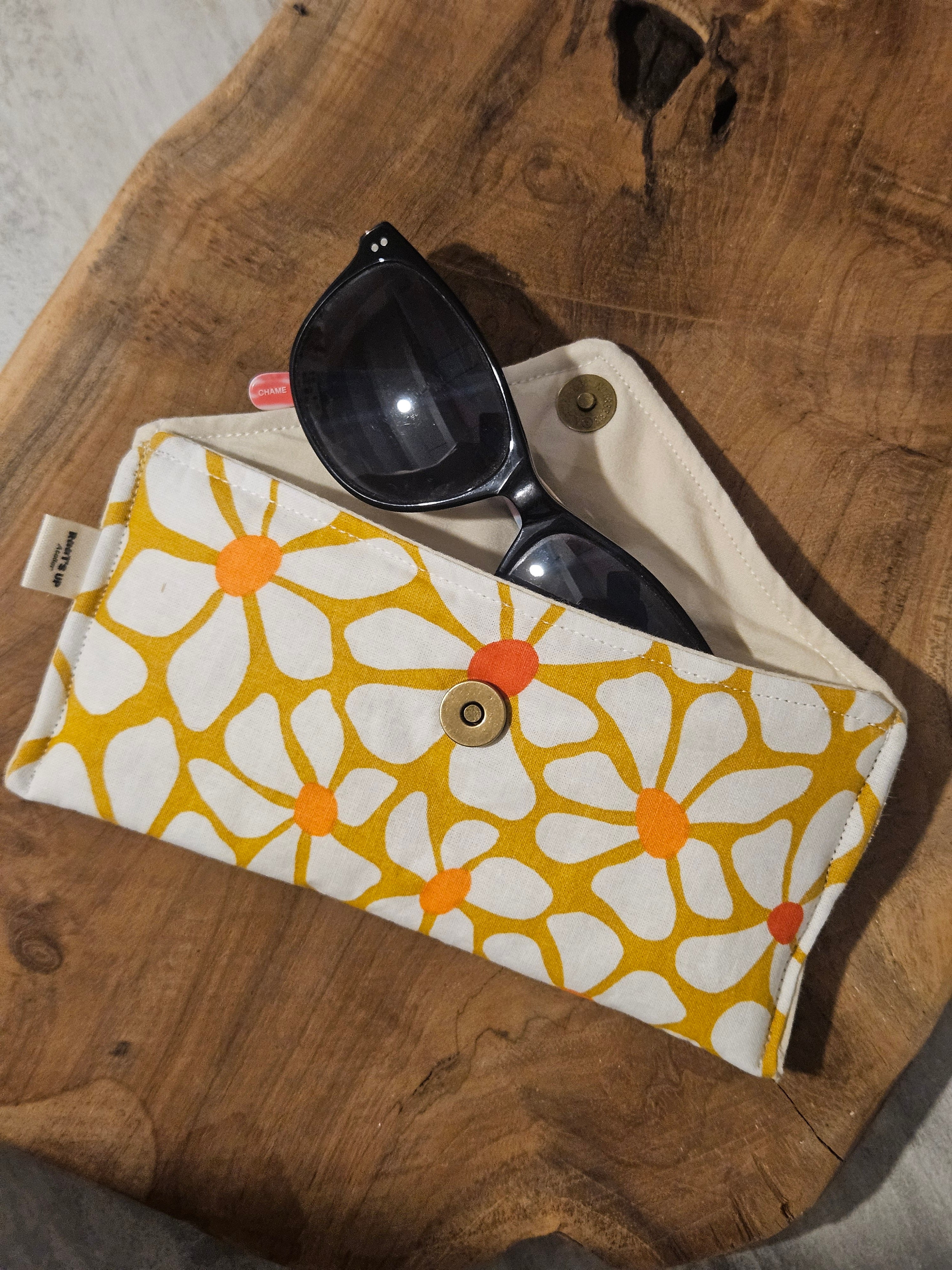 Étui à lunettes – Nouvelle collection – Pièce unique upcyclé