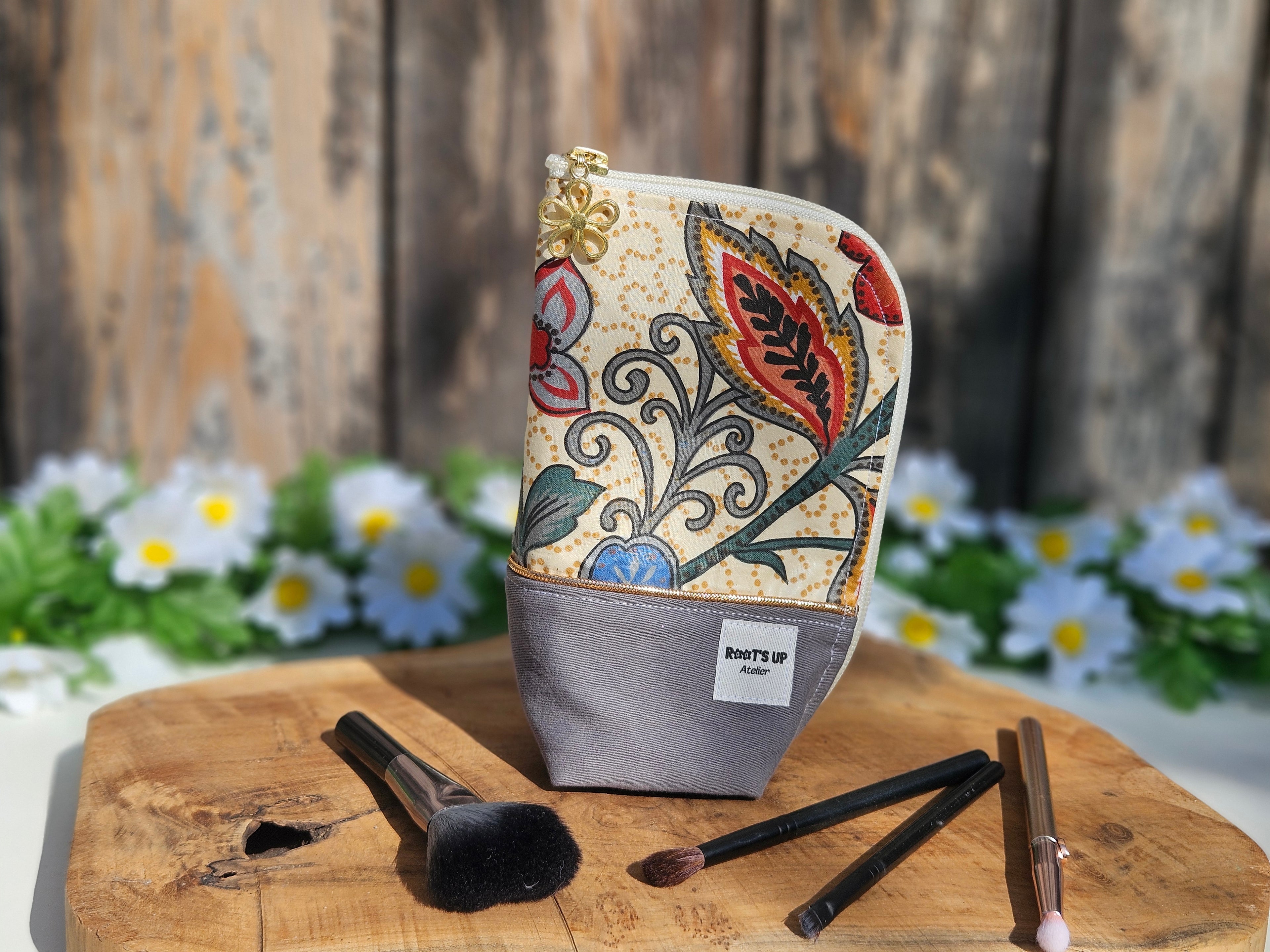 Trousse Pot Multifonction – Maquillage & Rangement