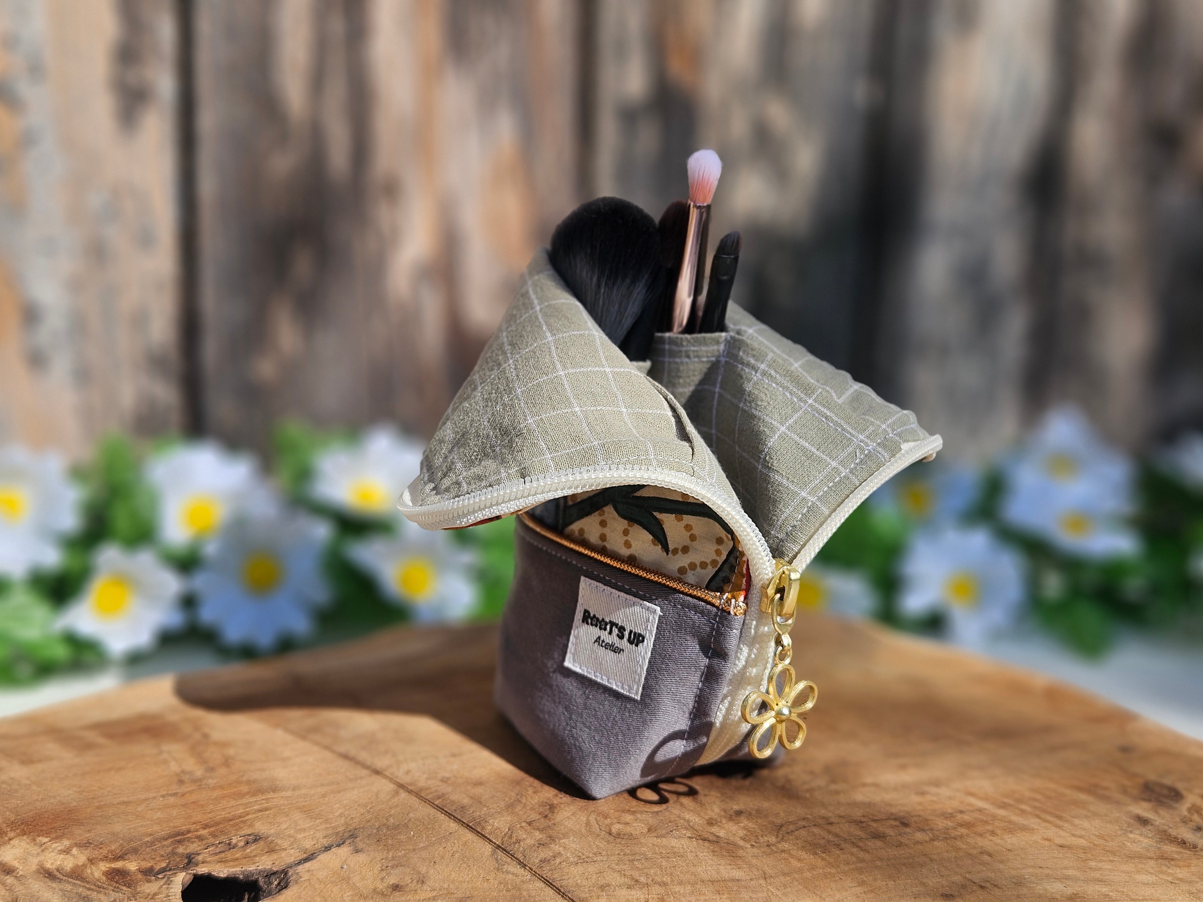 Trousse Pot Multifonction – Maquillage & Rangement