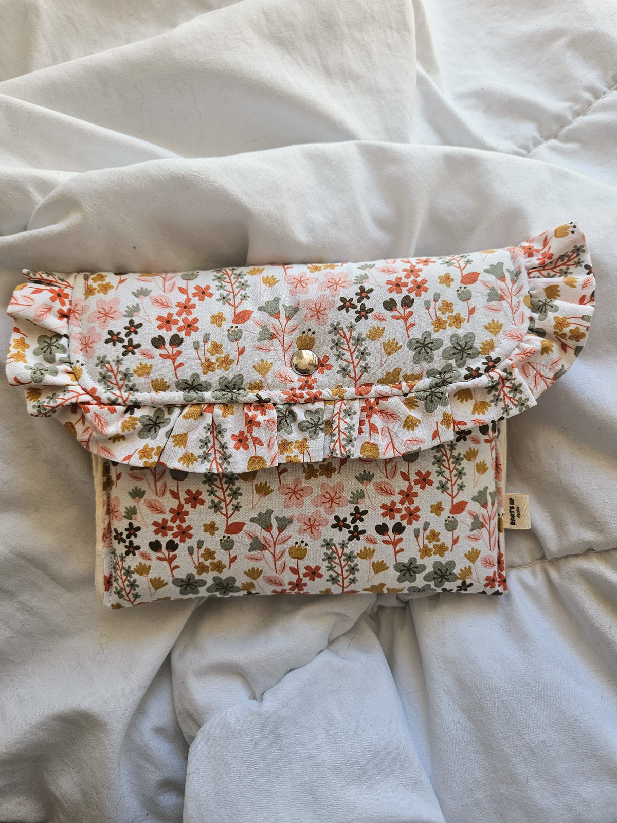 Trousse plate froufrou en tissu