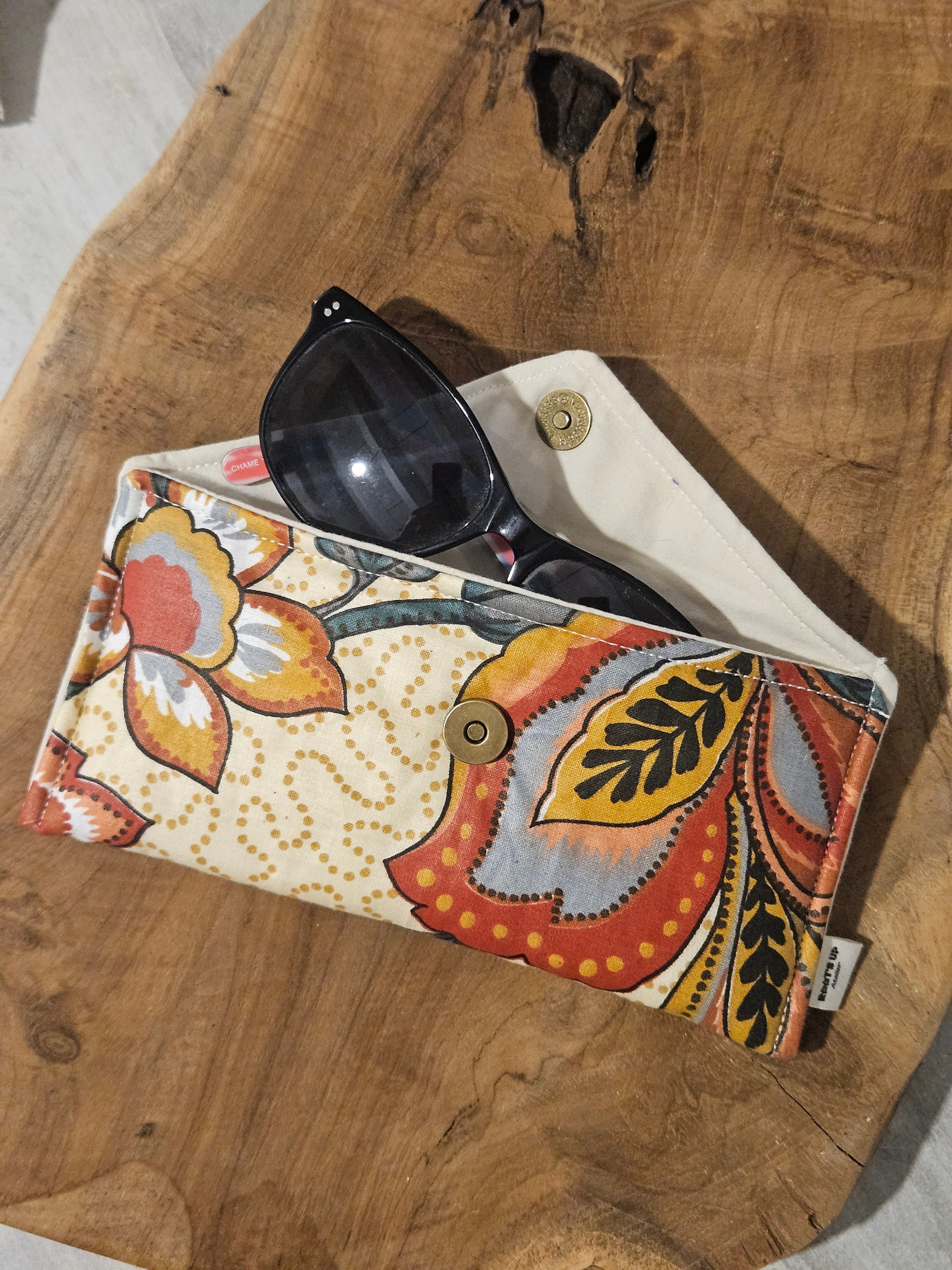 Étui à lunettes – Nouvelle collection – Pièce unique upcyclé