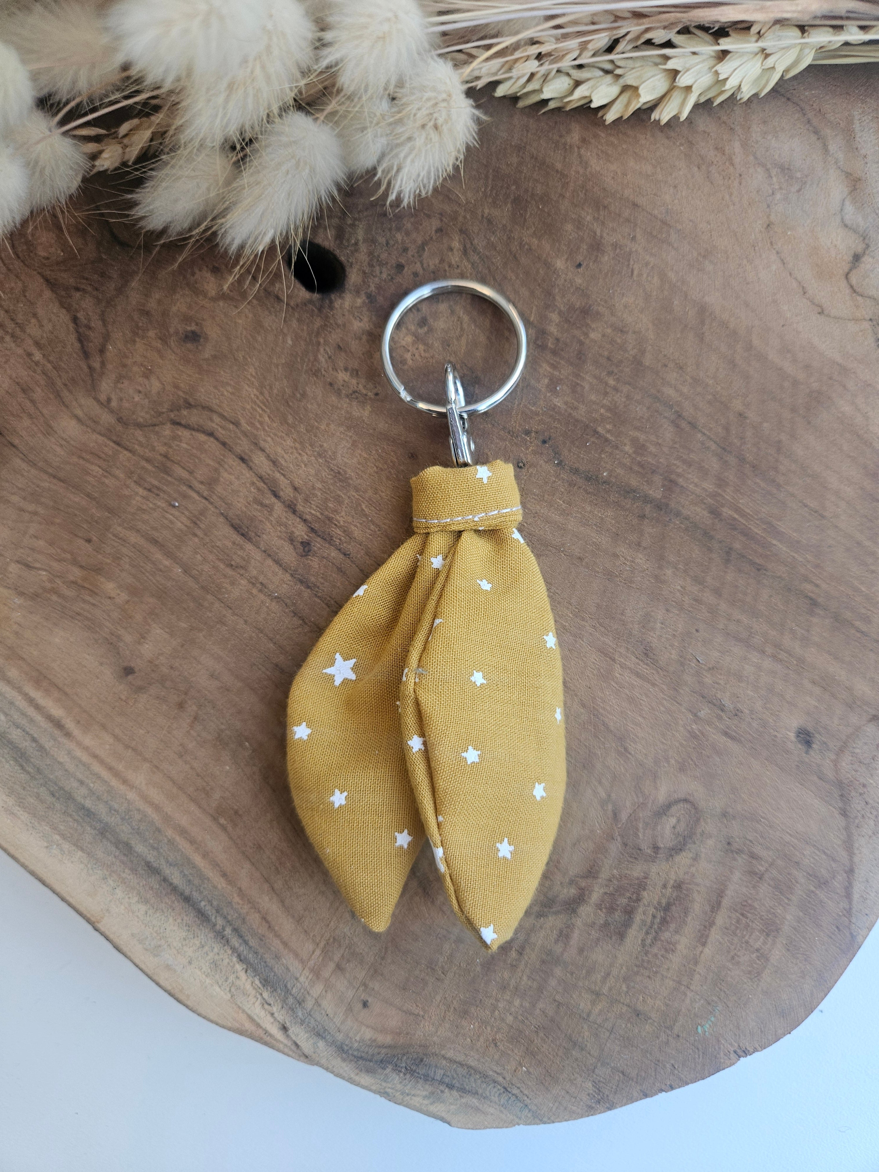 Porte-clés nœud en tissu upcycling