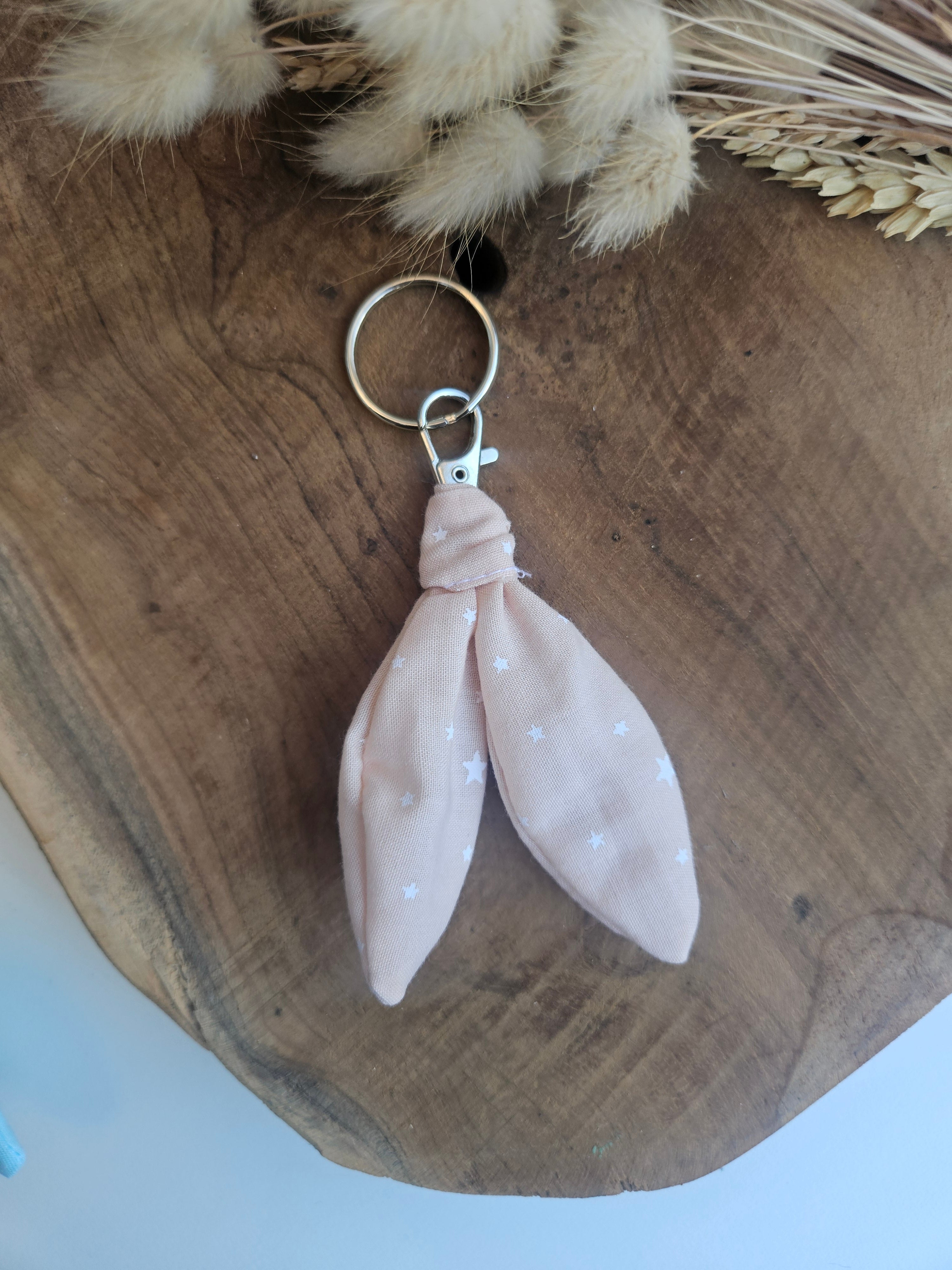 Porte-clés nœud en tissu upcycling