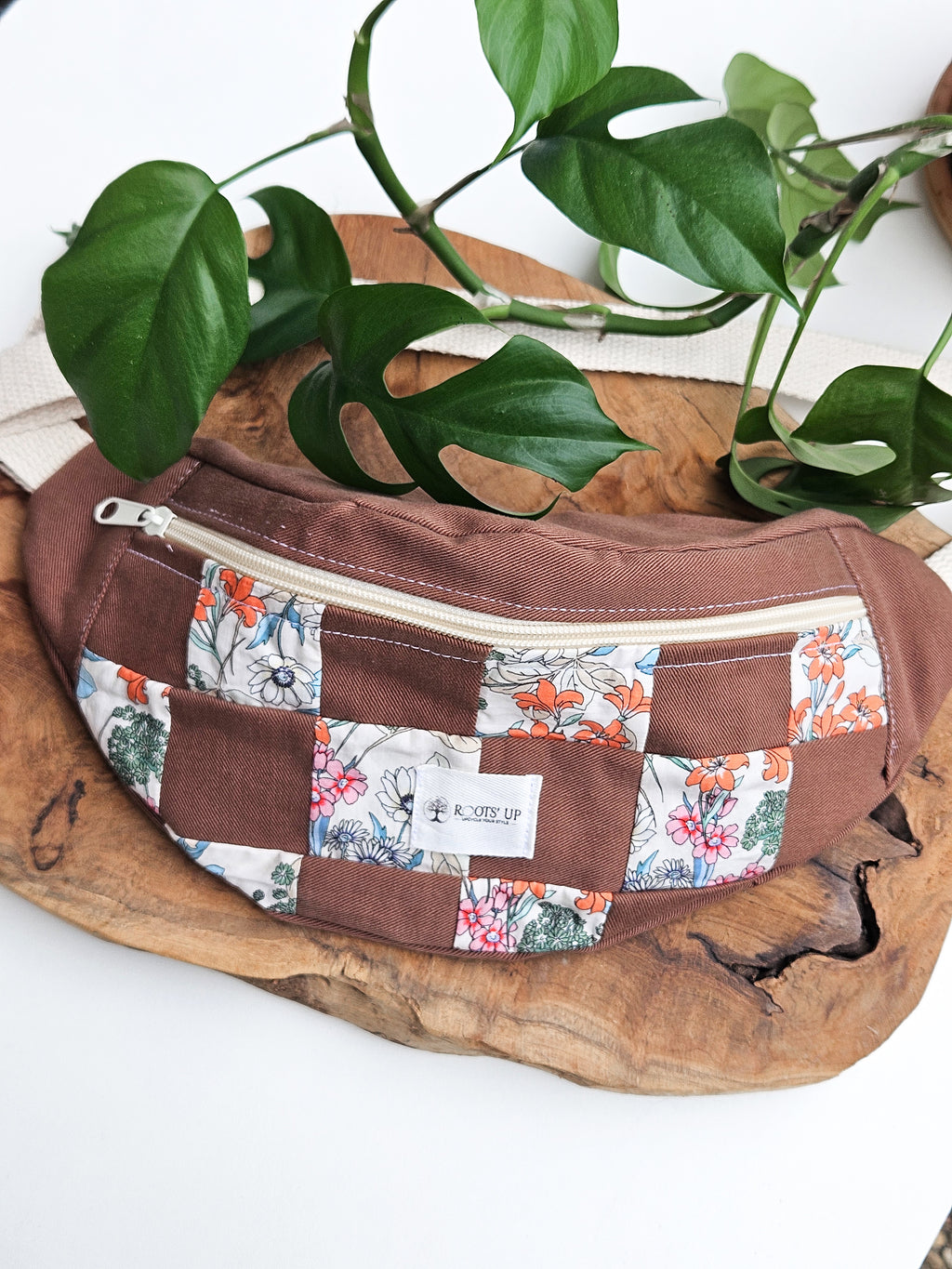 Banane damier en jean & fleuri