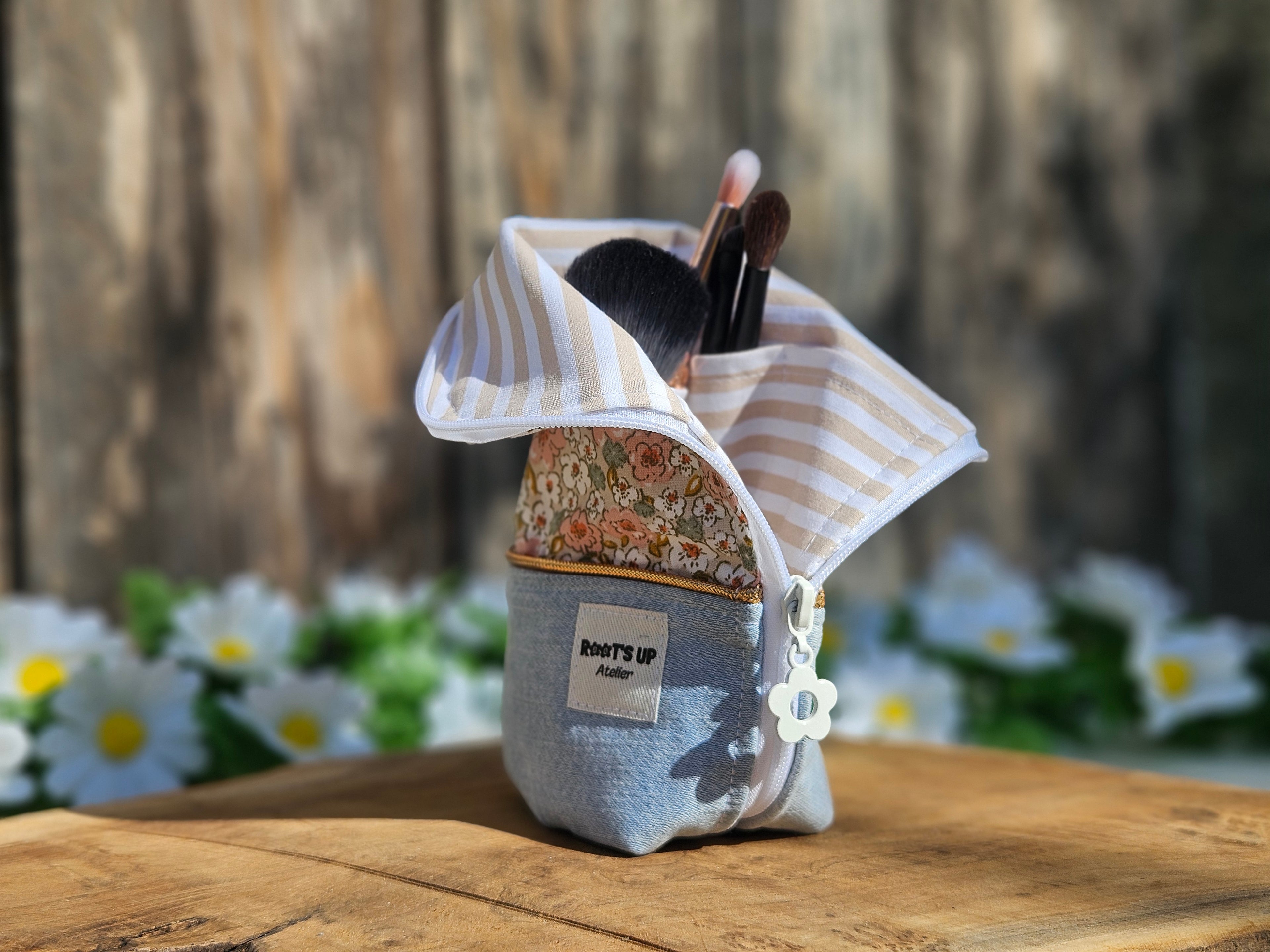 Trousse Pot Multifonction – Maquillage & Rangement