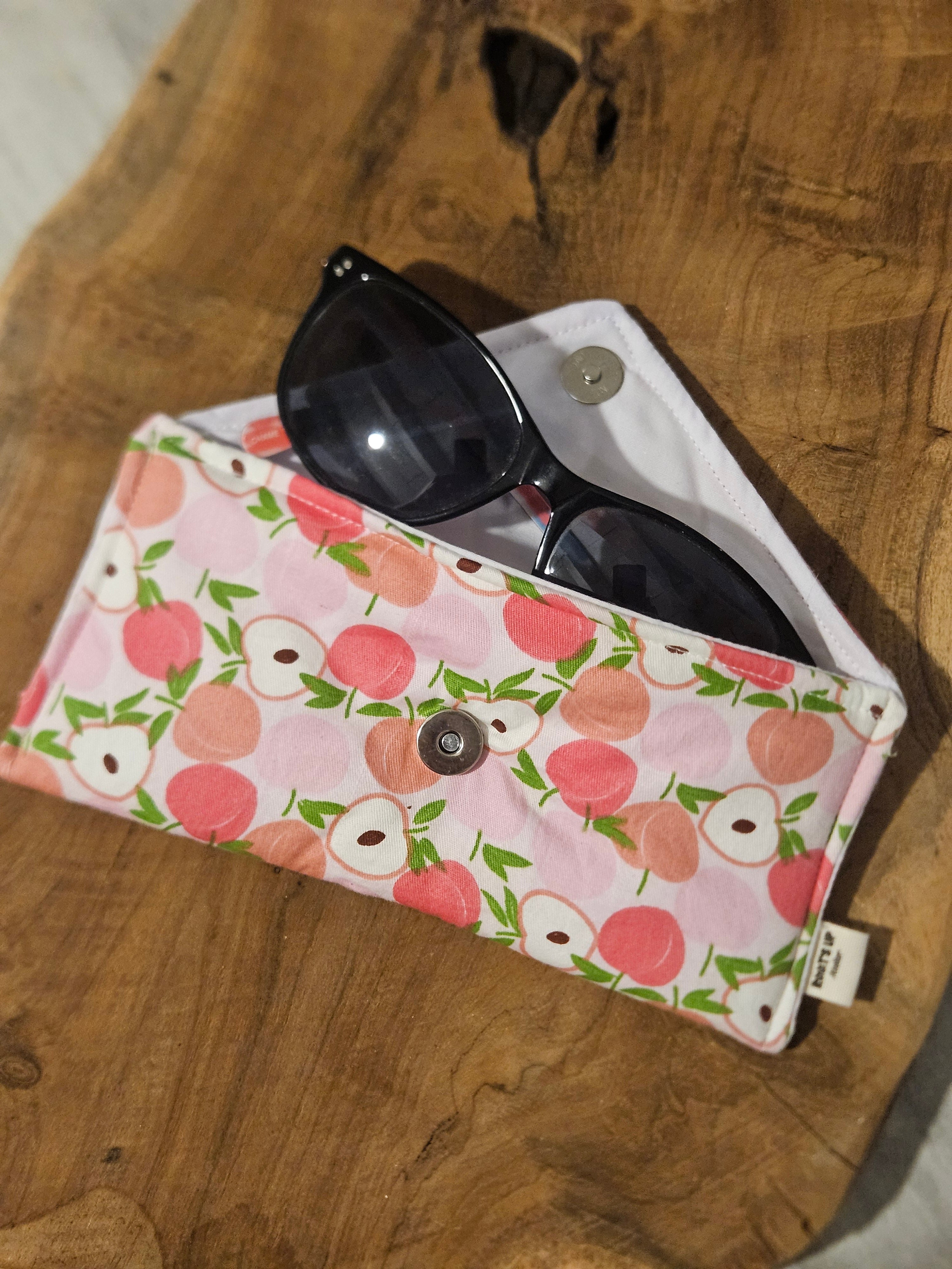 Étui à lunettes – Nouvelle collection – Pièce unique upcyclé