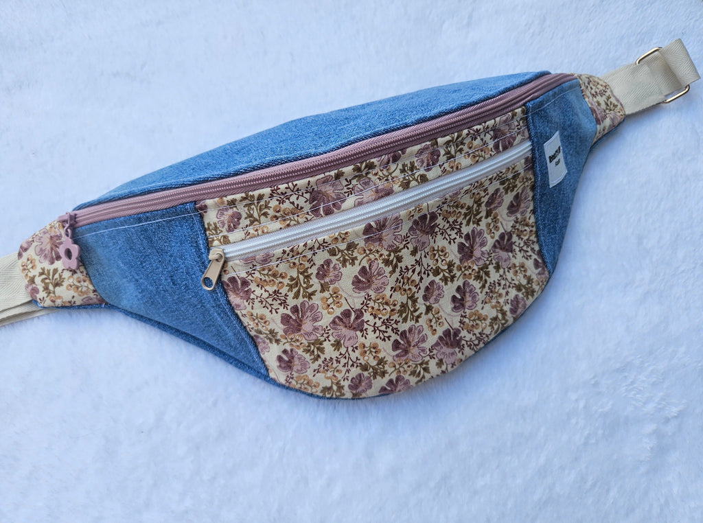 Banane Jean Bleu – Fleurs Violettes