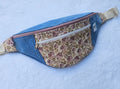 Banane Jean Bleu – Fleurs Violettes