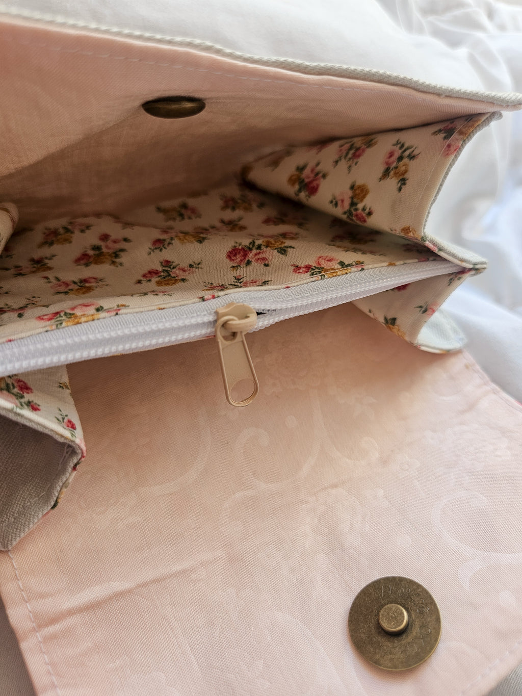 Porte-monnaie upcyclé en tissu – Cartes & pièces