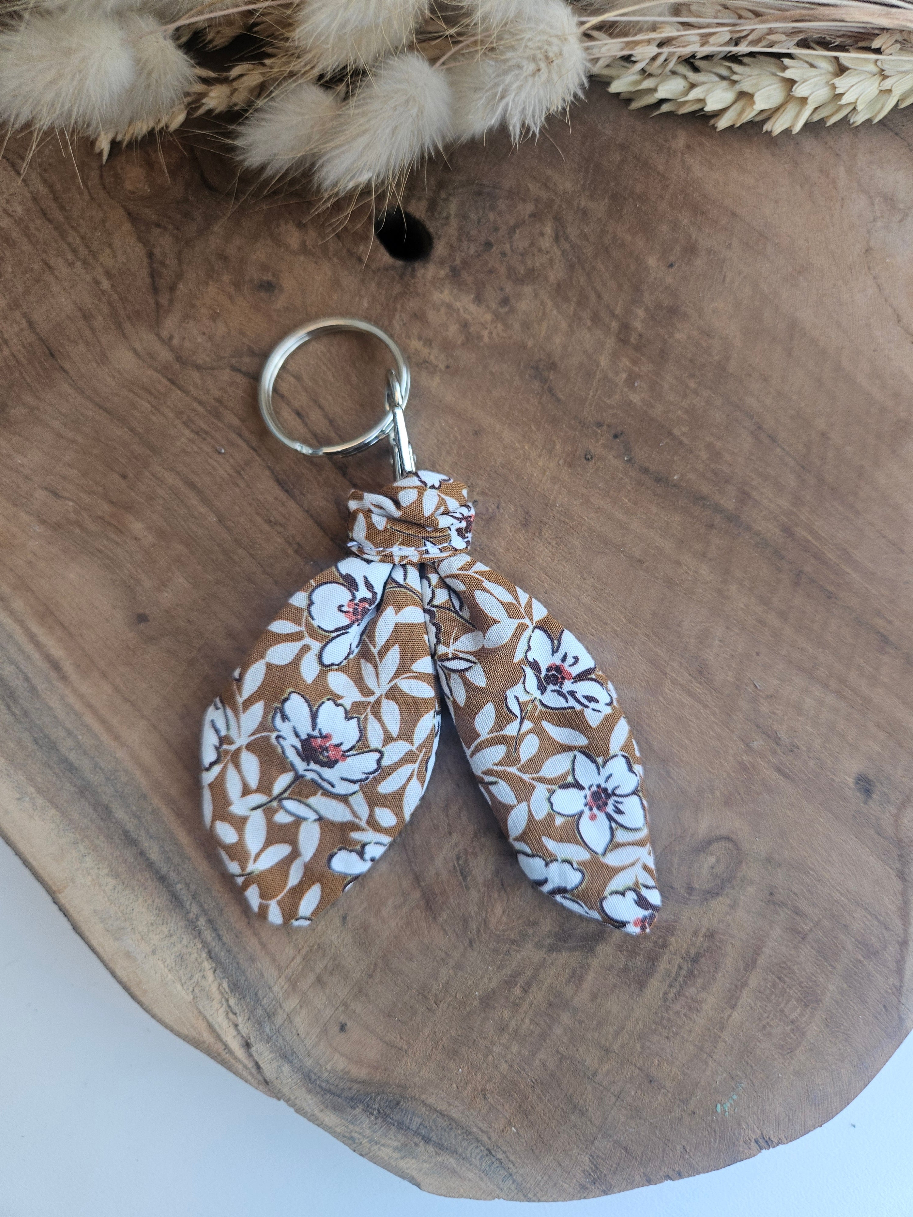 Porte-clés nœud en tissu upcycling