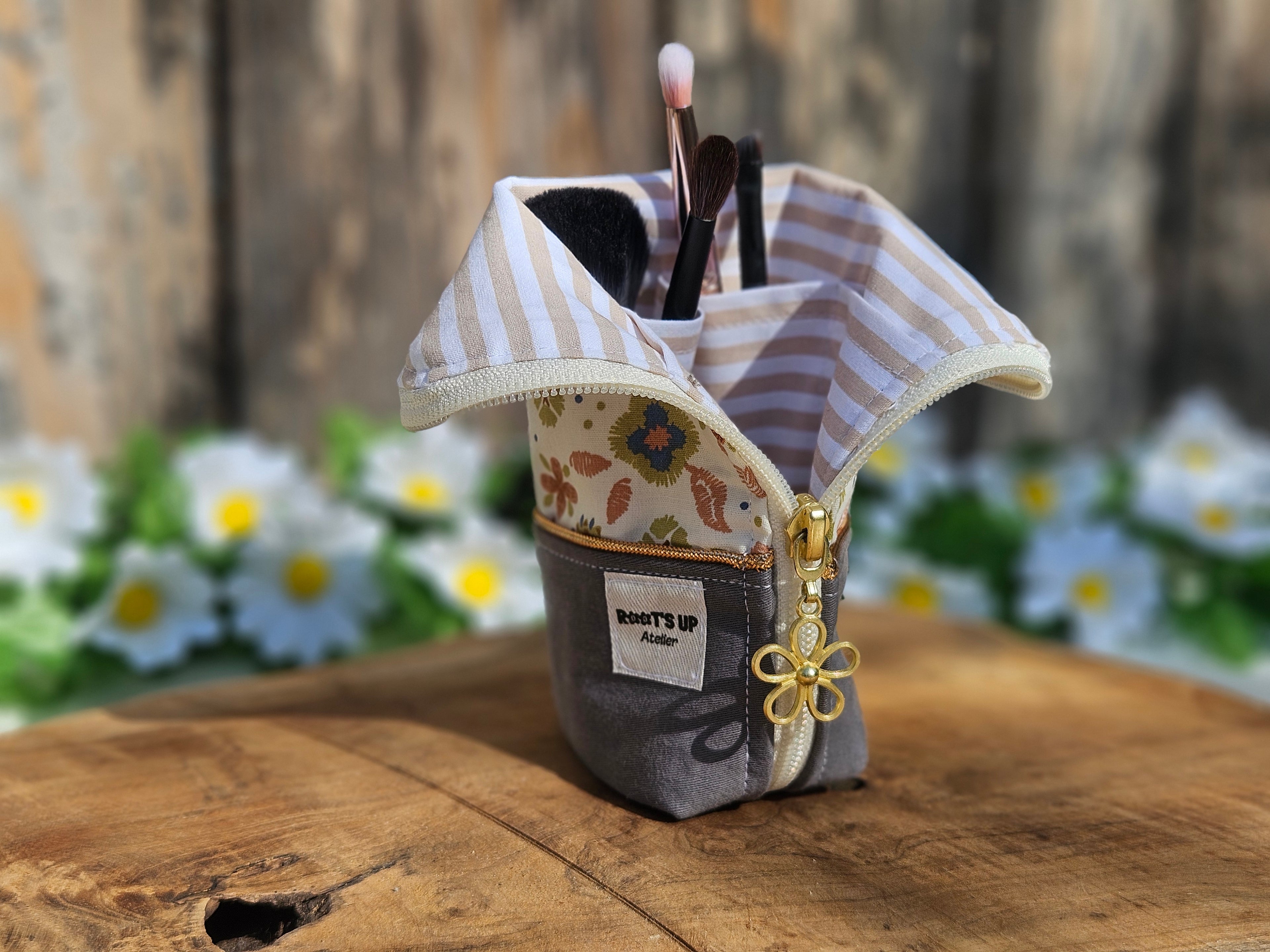 Trousse Pot Multifonction – Maquillage & Rangement