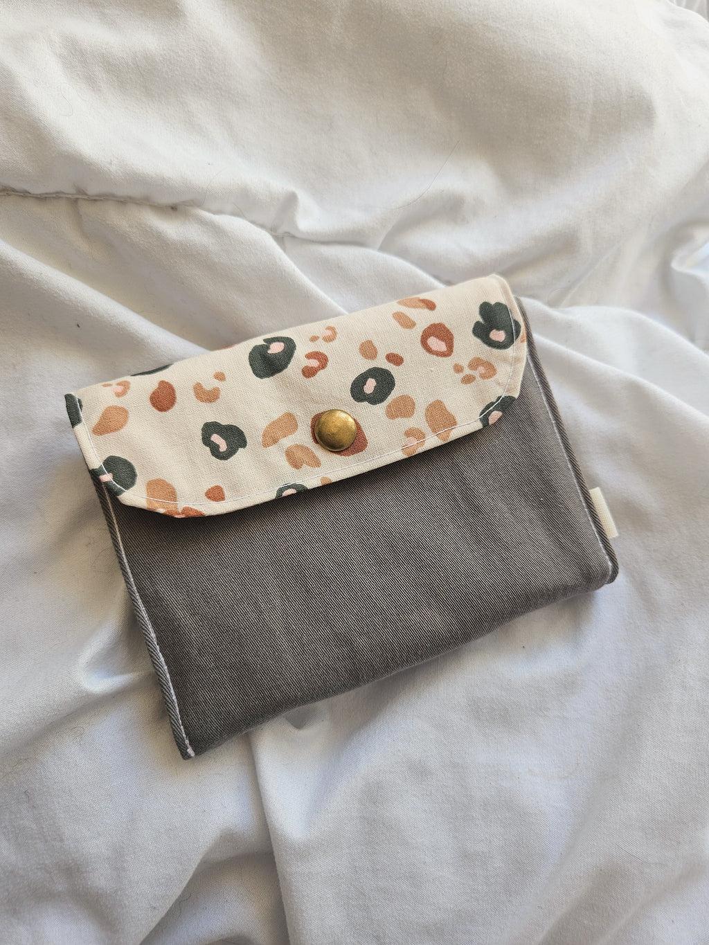 Porte-monnaie upcyclé en tissu – Cartes & pièces