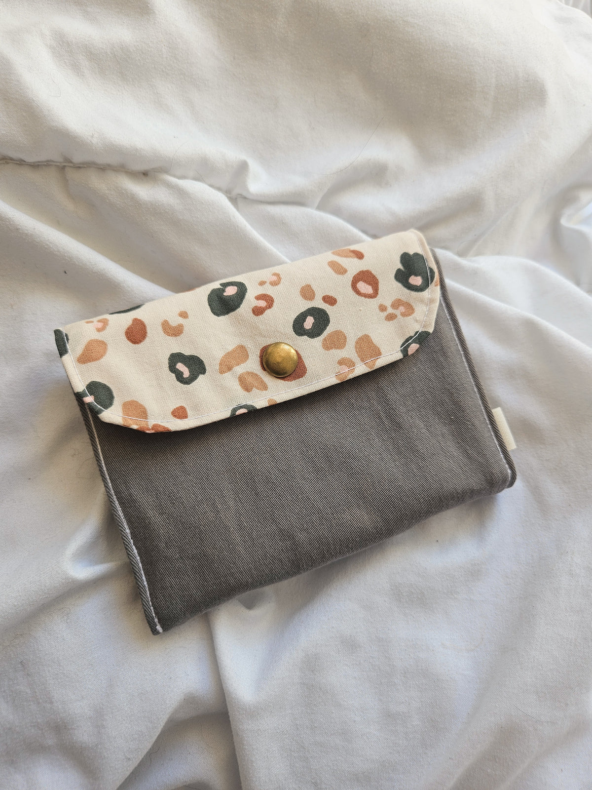 Porte-monnaie upcyclé en tissu – Cartes & pièces