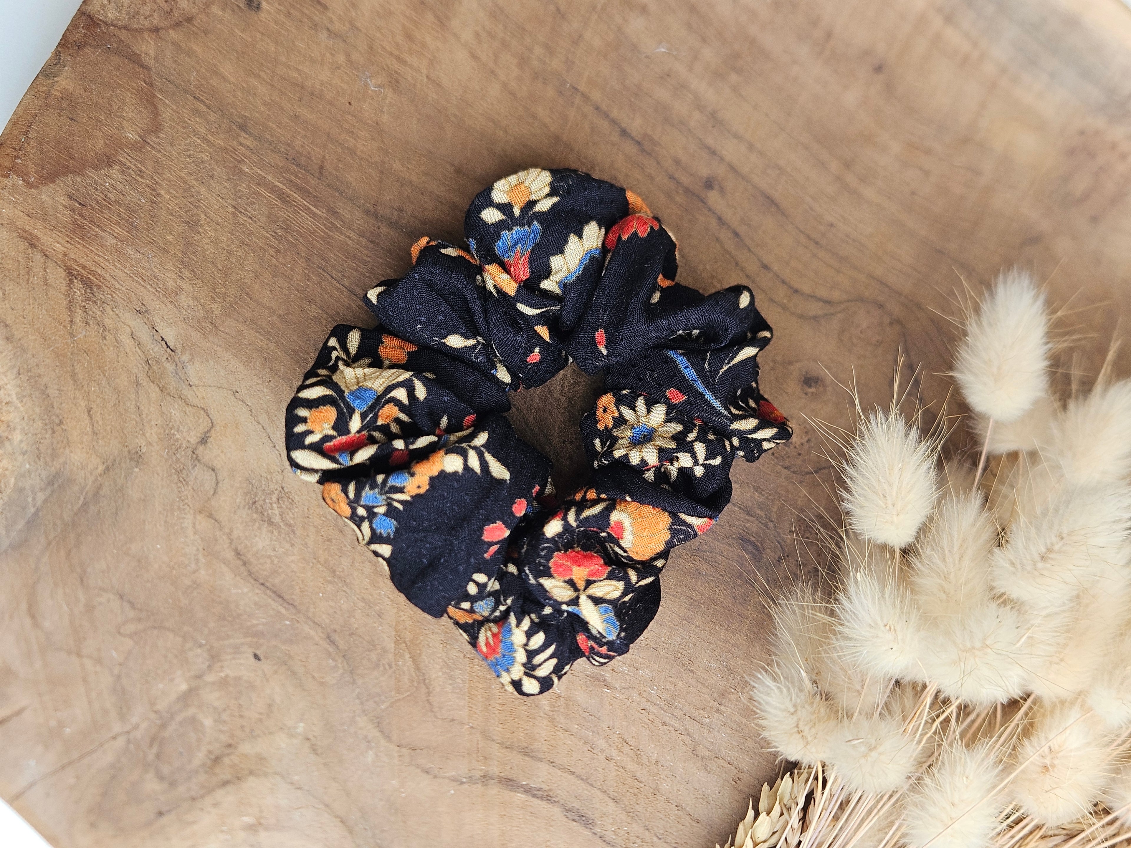 Chouchou upcyclé – Couleurs terre & soleil